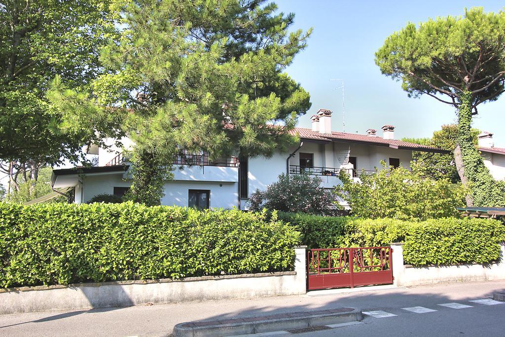 Villa Renata Lignano Sabbiadoro Zimmer foto