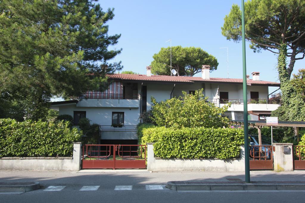 Villa Renata Lignano Sabbiadoro Zimmer foto