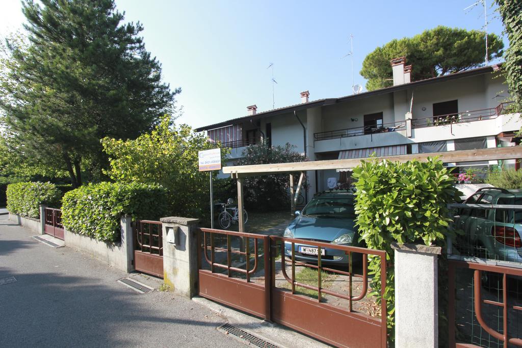 Villa Renata Lignano Sabbiadoro Zimmer foto