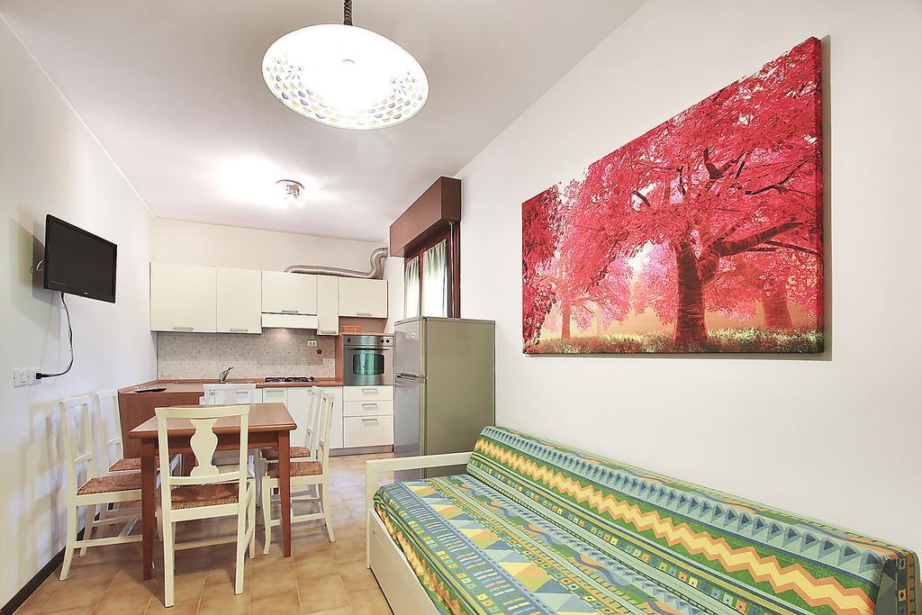 Villa Renata Lignano Sabbiadoro Zimmer foto